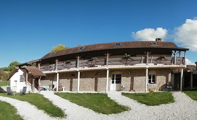 Les Gites Du Lavoir Villemoiron-en-Othe Exterior photo